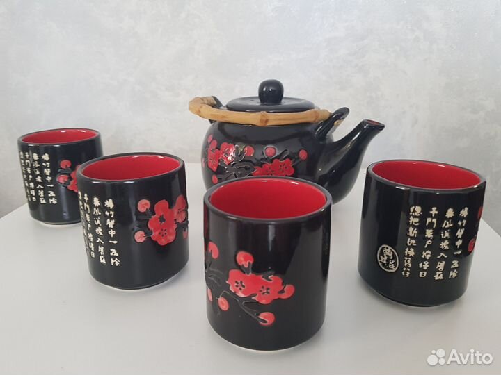 Чайный сервиз в японском стиле