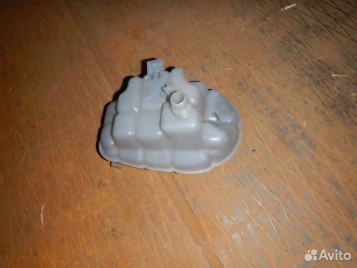 Бачок расширительный Audi A6 С7