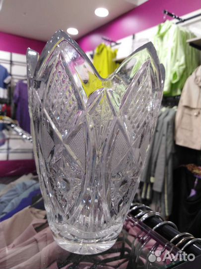 Хрустальная ваза
