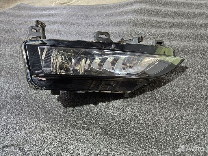 Skoda Rapid 2 Фара противотуманная Левая