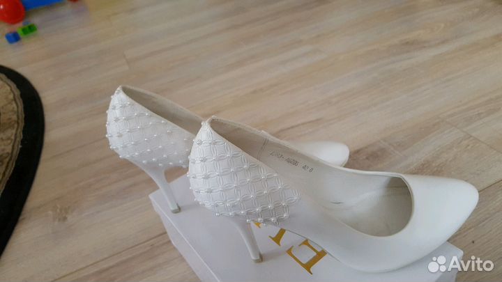 Туфли женские кожаные, р-р 39,5 идеальное состояни