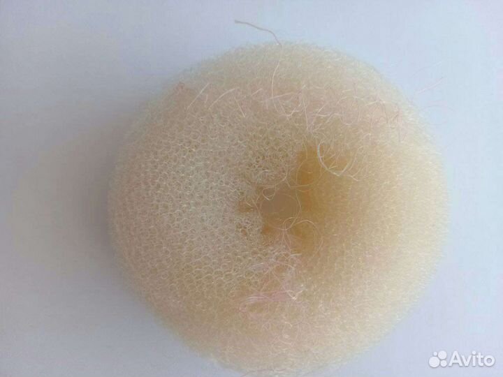 Набором бублики для волос и шпильки