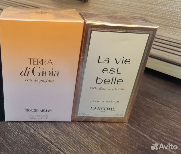 Ароматы женские Armani и Lancome