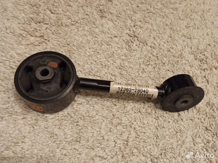 Подушка двигателя правая Toyota Harrier ACU15