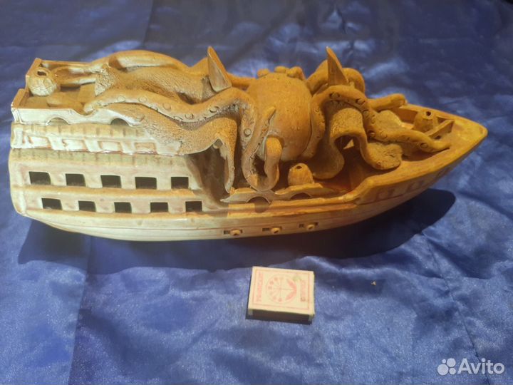 Корабль для аквариума