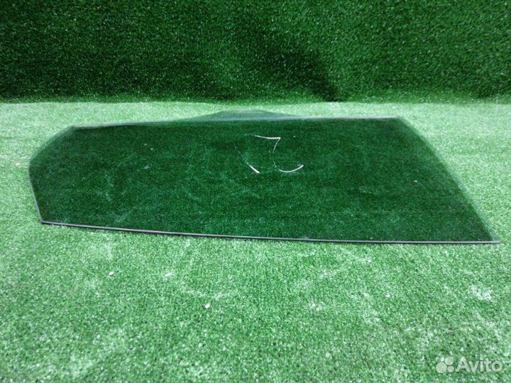 Стекло заднее левое Ford Focus 3 CB xqda 2012