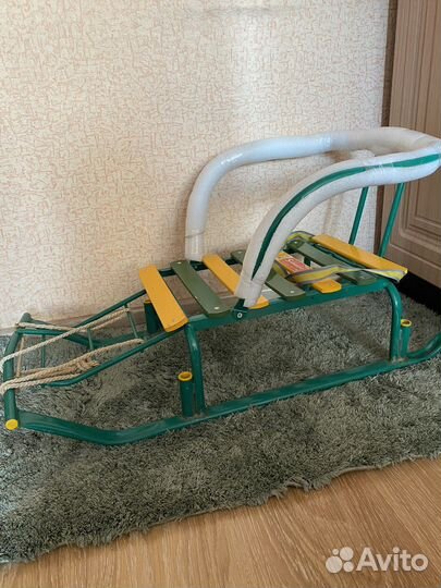 Детские санки с ручкой