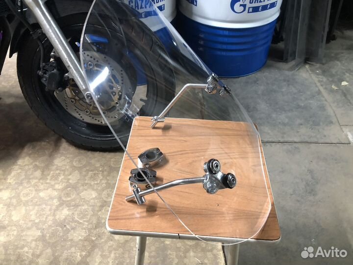 Ветровое стекло для мотоцикла универсальное