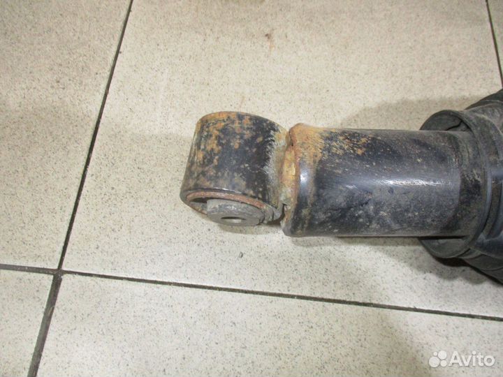 Амортизатор задний правый VW Touareg 2 (7P)