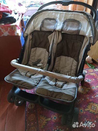 Коляска для двойни