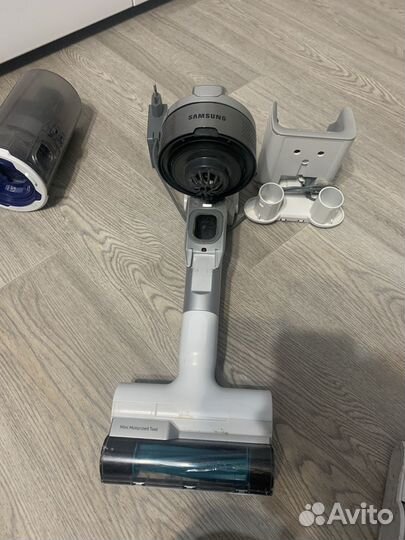 Пылесос Samsung Jet 70 turbo