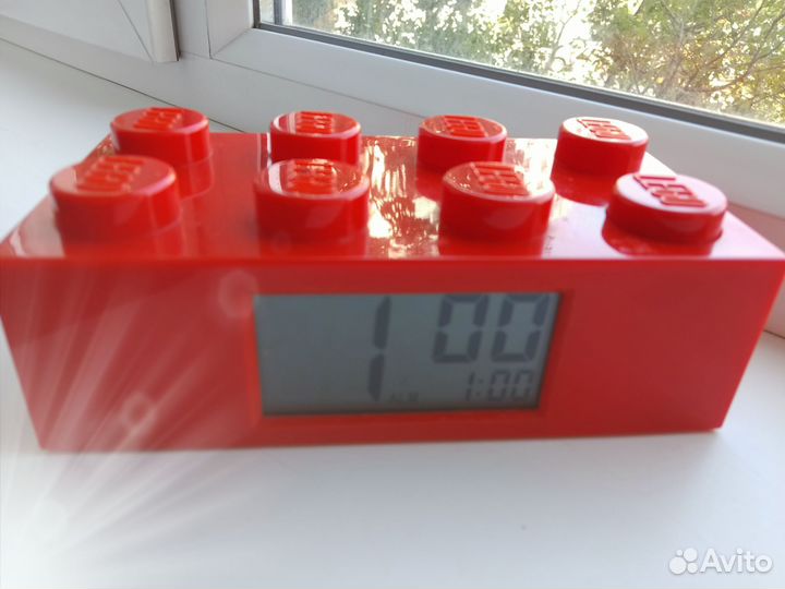 Часы будильник lego