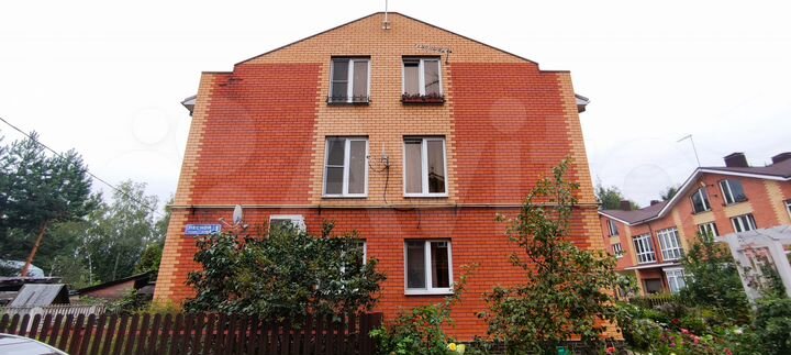 Дом 109 м² на участке 3 сот.