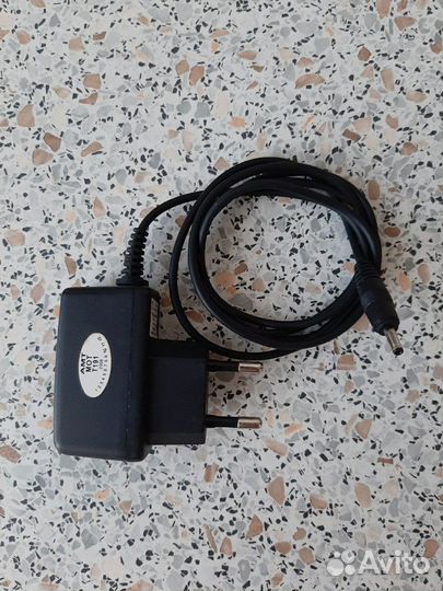 Зарядное устройство для телефона