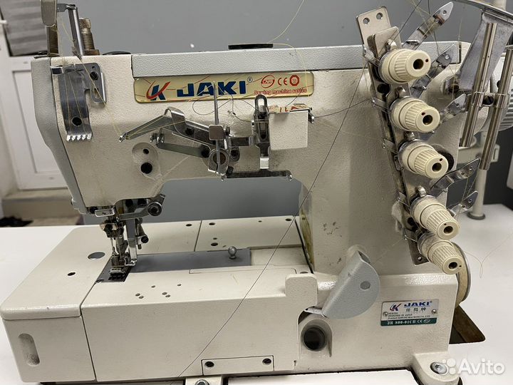 Плоскошовная швейная машина