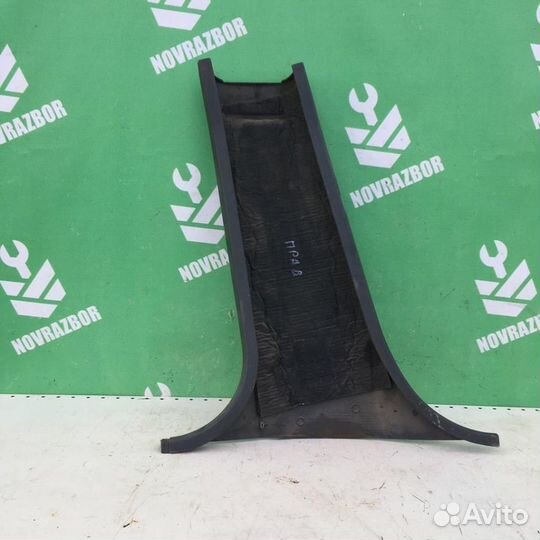 Обшивка стойки Ровер 4-серия
