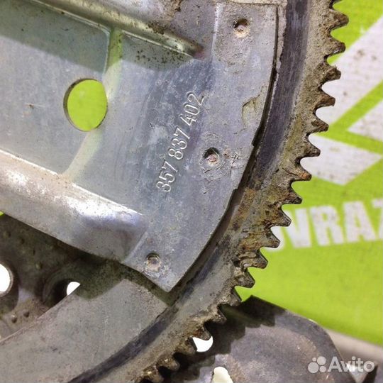 Стеклоподъемник механ. передний правый Фольксваг