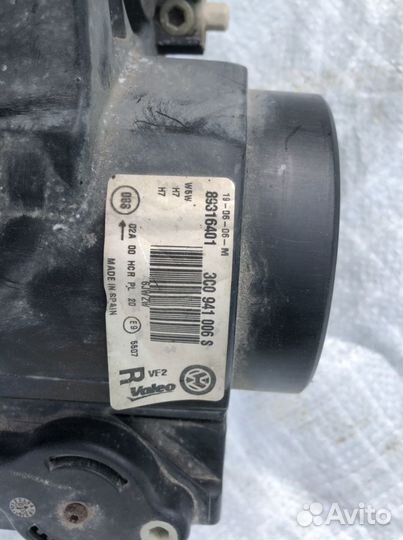 Фара передняя правая Volkswagen Passat