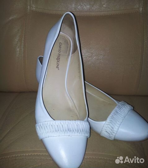 Туфли белые