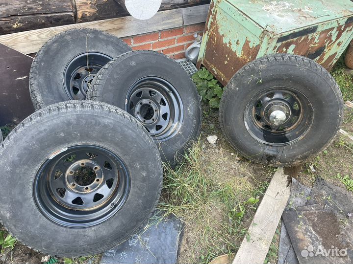 R16 Nokian Tyres Hakkapeliitta 2 265/75, PCD 6x139.7 DIA 110