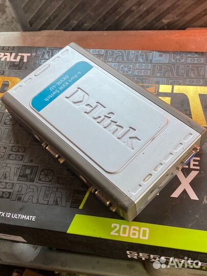 Переключатель D-link Switch dkvm-4U