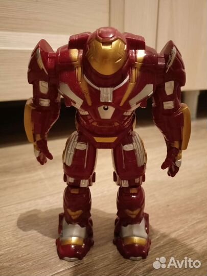 Фигурки героев Marvel