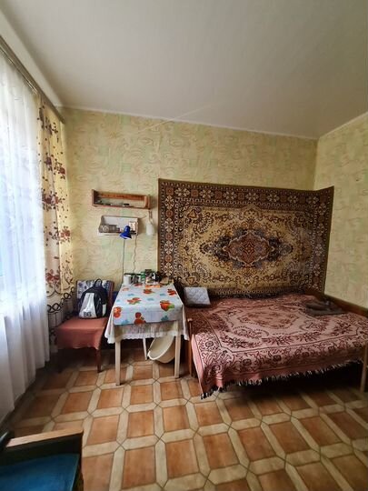 Комната 14 м² в 5-к., 1/5 эт.