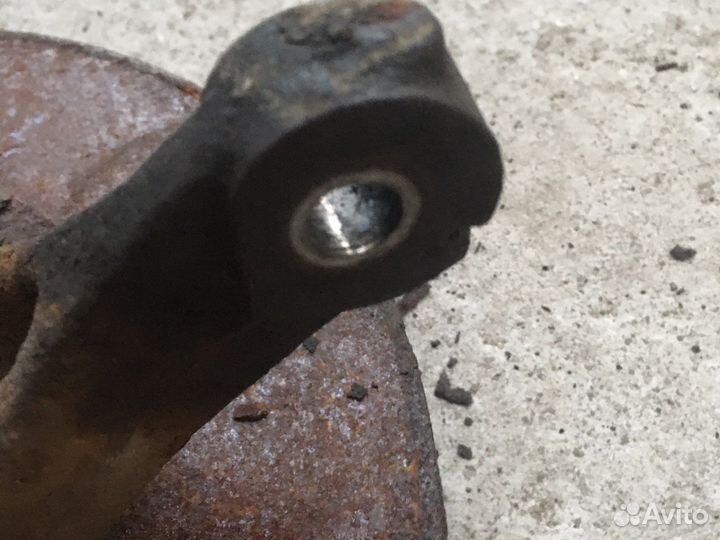 Поворотный кулак Peugeot 307 (2905)