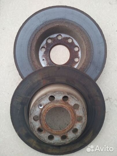 Диски тормозные задние VW Golf 7