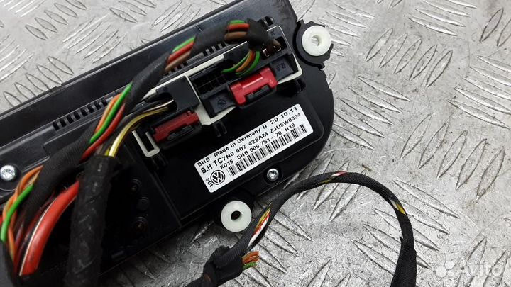 Блок управления климатической установкой Volkswage