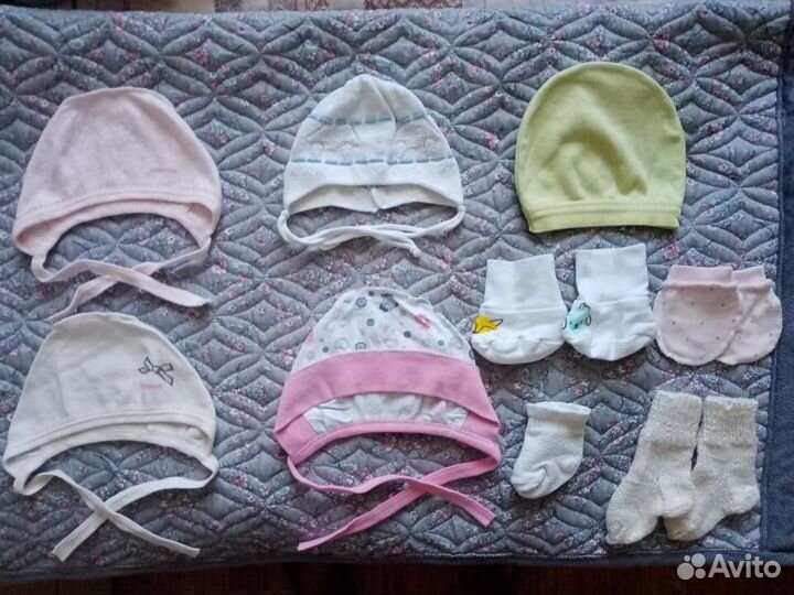Шапочки для новорожденного (девочка)