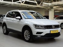 Volkswagen Tiguan 1.4 AMT, 2017, 89 700 км, с пробегом, цена 2 512 000 руб.