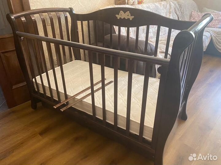 Детская кровать из массива