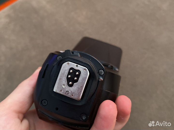 Вспышка yongnuo speedlite YN968C