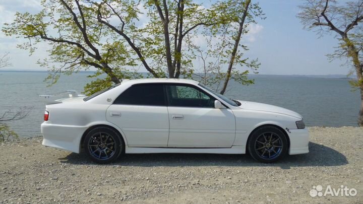 Лобовoe стеклo Toyota Chaser V X90 Замена 1ч