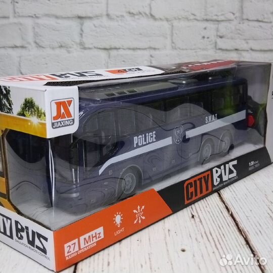 Машинка на радиоуправлении Автобус swat Полиция