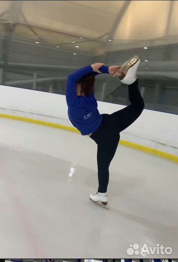 Тренер по фигурному катанию