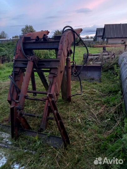 Фронтальный погрузчик