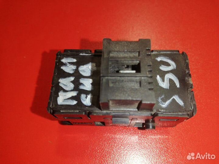 Кнопка памяти положения сидений Infiniti Fx35 S50