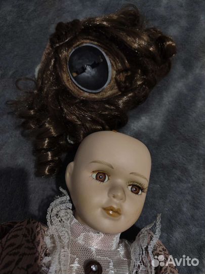 Кукла фарфоровая коллекционная