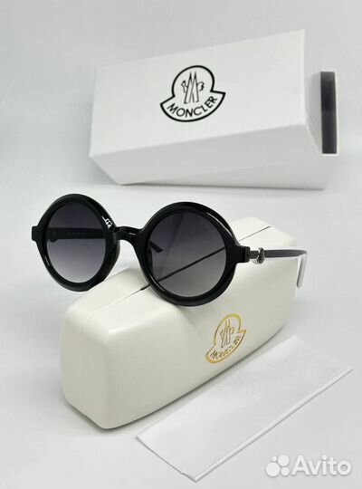 Солнцезащитные очки moncler