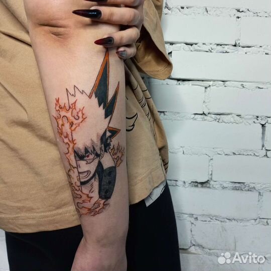 Модель на тату