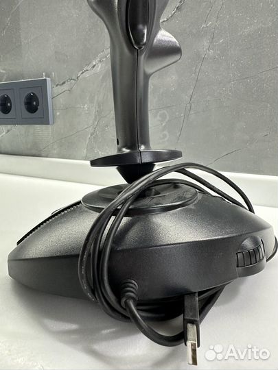 Игровой джойстик для пк genius USB F-23