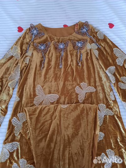 Платия келинки есть головный уборый