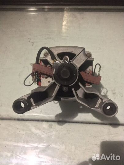 Мотор стиральной машины ariston als109x