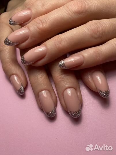 Маникюр с покрытием гель-лаком