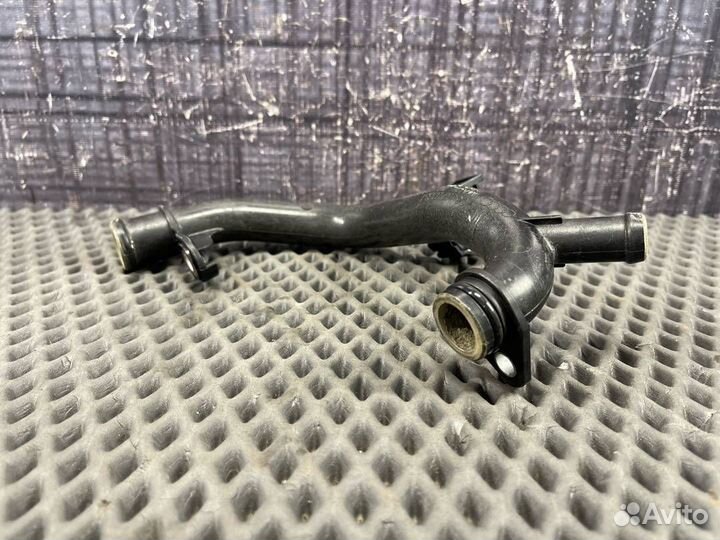 Трубка охлаждения Volkswagen Passat Variant B6