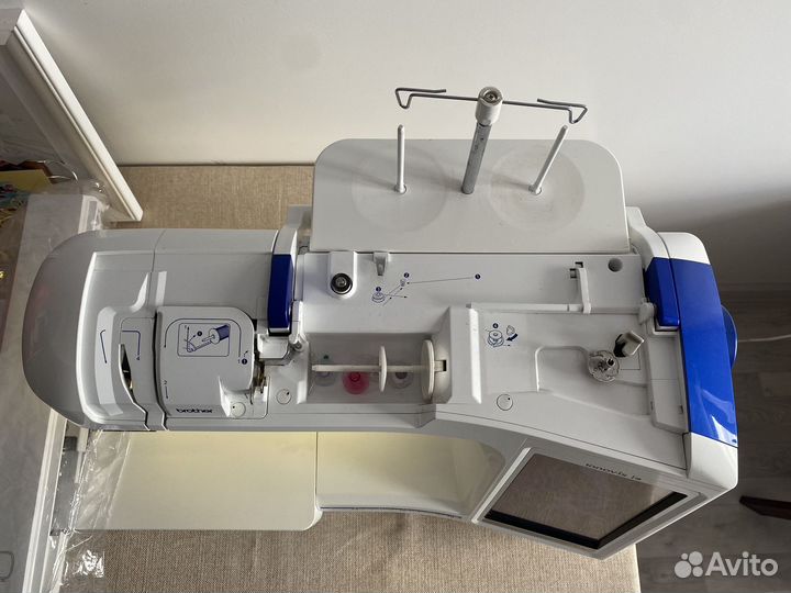 Швейновышевальная машина Brother Innov-is 1e