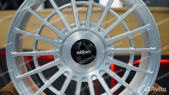 Кованый диск в стиле Rotiform R20 5X112 (MB)