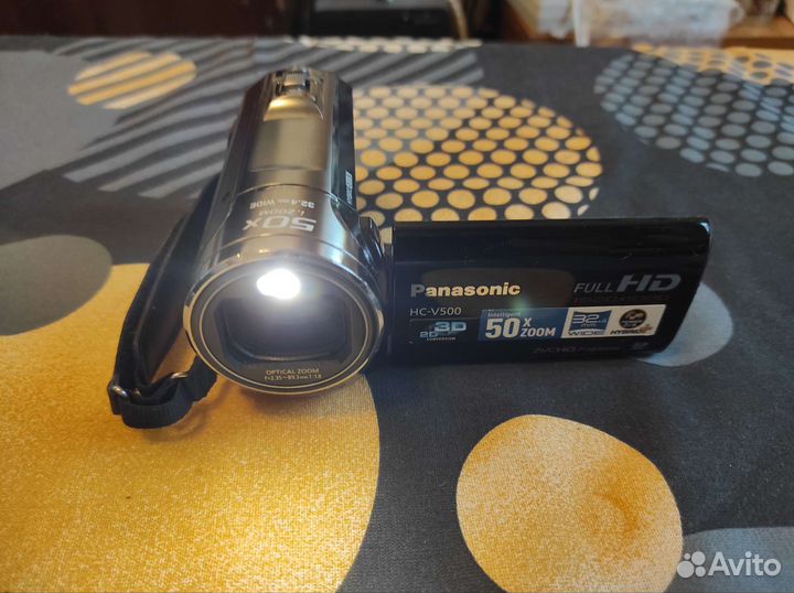 Видеокамера Panasonic HC V500